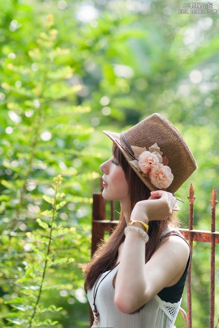 ps调戴上花草帽的非主流美女教程