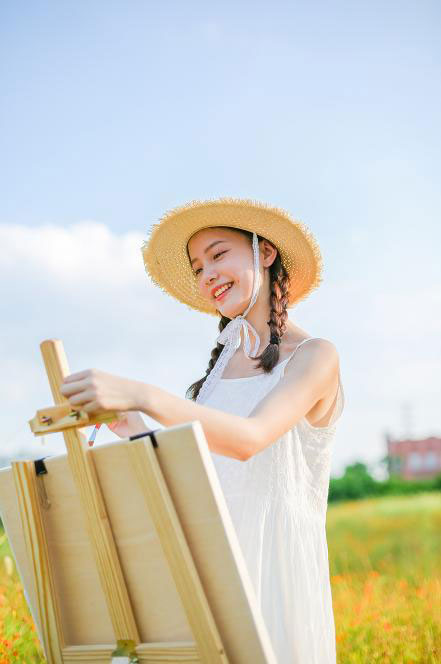 人像后期，通過PS把室外拍攝的人像調出田園少女風格的色調