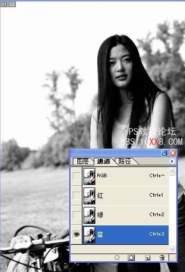 Photoshop教程:把偏色照片調成清爽淡藍色調