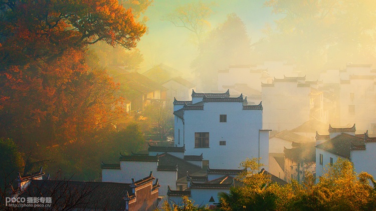 鄉村風景，調出秋天黃色調鄉村景色照片