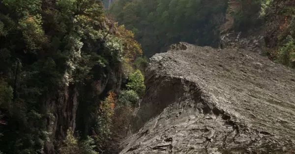 魔幻合成，合成一幅超强的唯美恢弘的魔幻场景