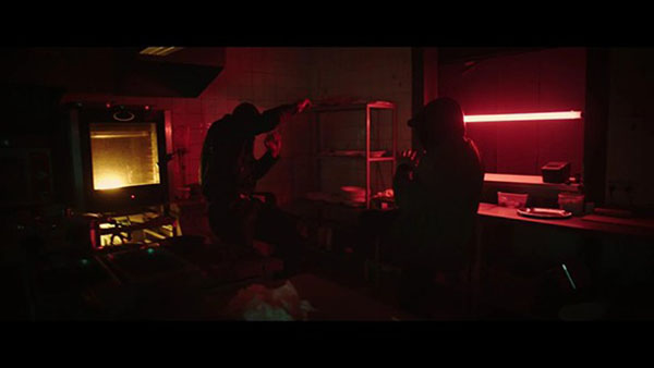 she sees red手游